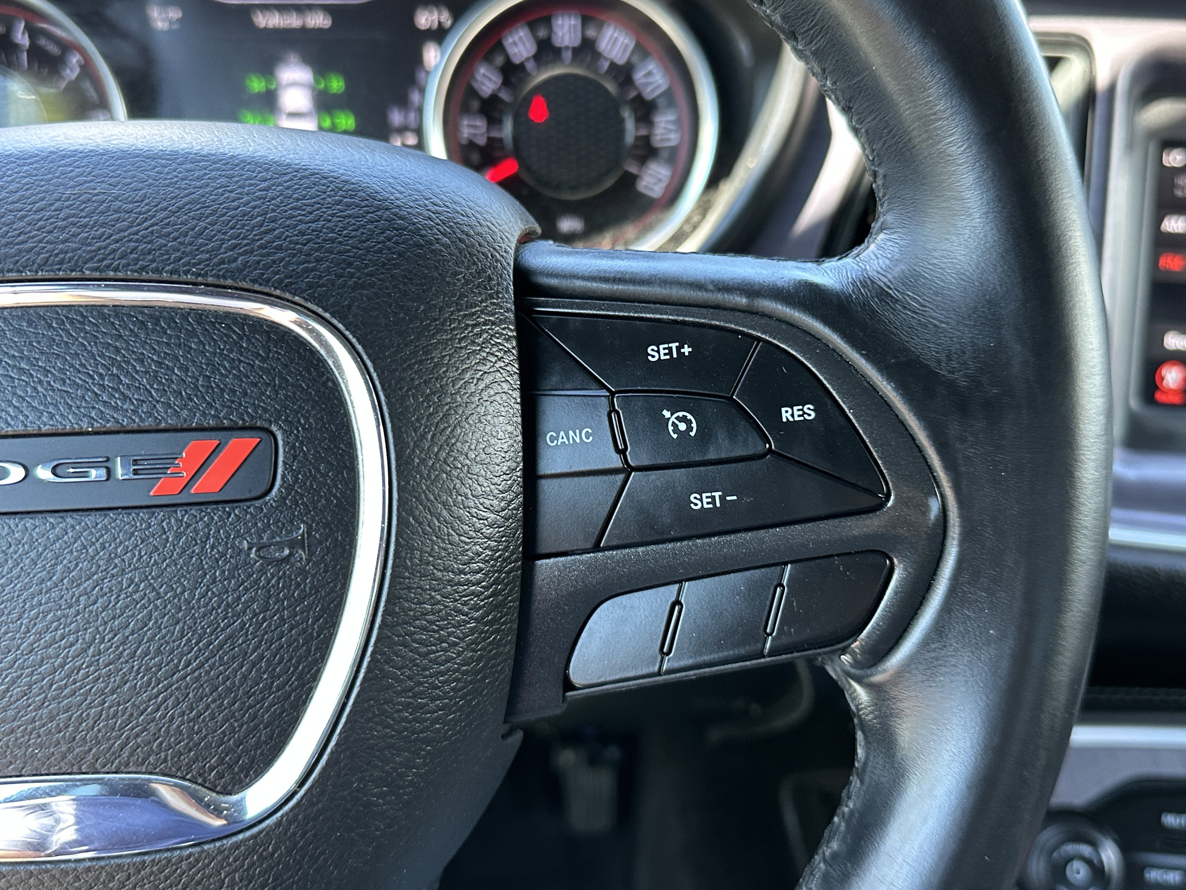 Used 2018 Dodge Challenger SXT image 25