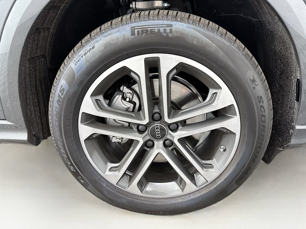 Used 2025 Audi Q5 Premium Plus w/ Premium Plus AWD/4WD image 33
