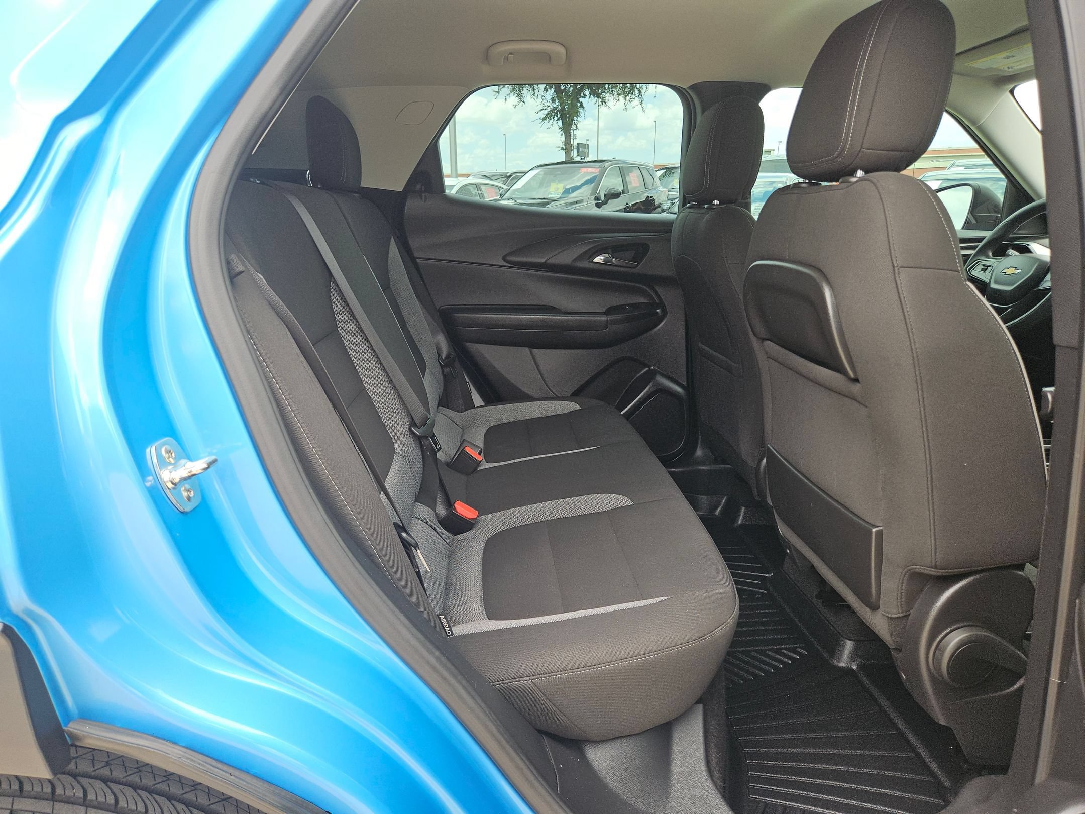 Used 2025 Chevrolet TrailBlazer LS w/ LS Confidence Package FWD image 26