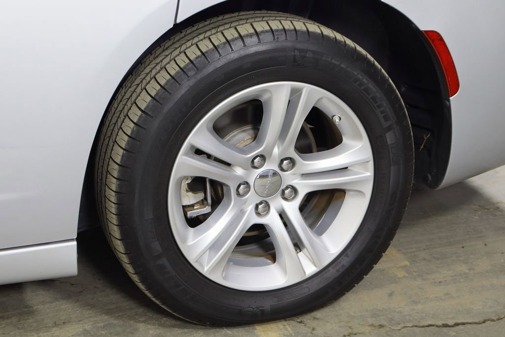 Used 2023 Dodge Charger SXT image 37