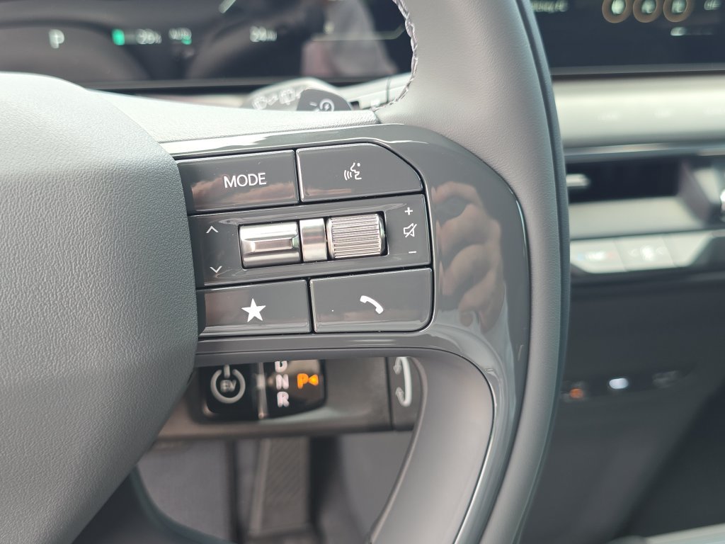 New 2026 Kia EV9 Land w/ Nightfall Edition Package AWD/4WD image 32