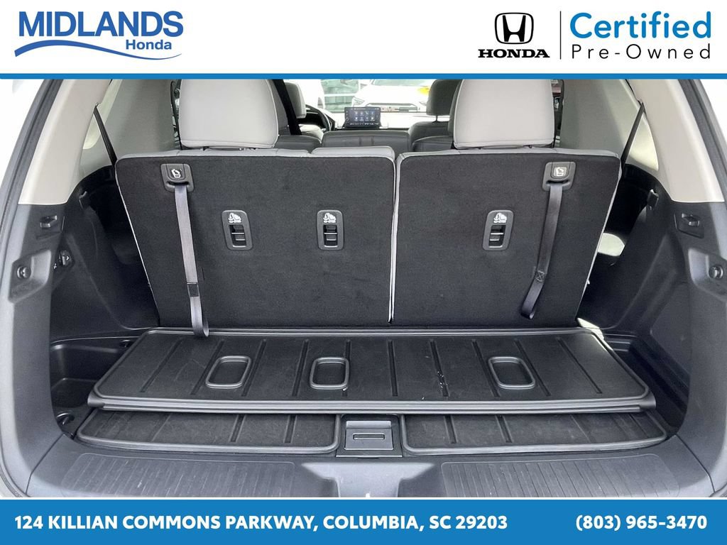 Used 2025 Honda Pilot Touring image 10