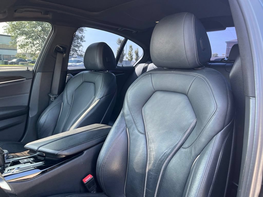 Used 2018 BMW 540i xDrive AWD/4WD image 15