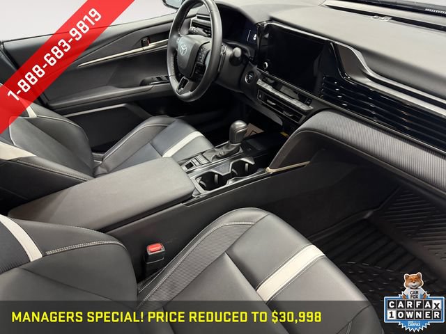 Used 2025 Toyota Camry SE AWD/4WD image 4