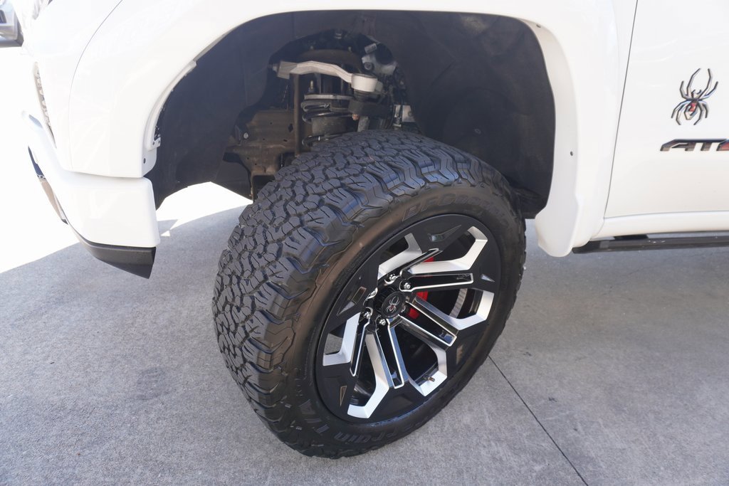 Used 2024 GMC Sierra 1500 AT4 w/ Technology Package image 29
