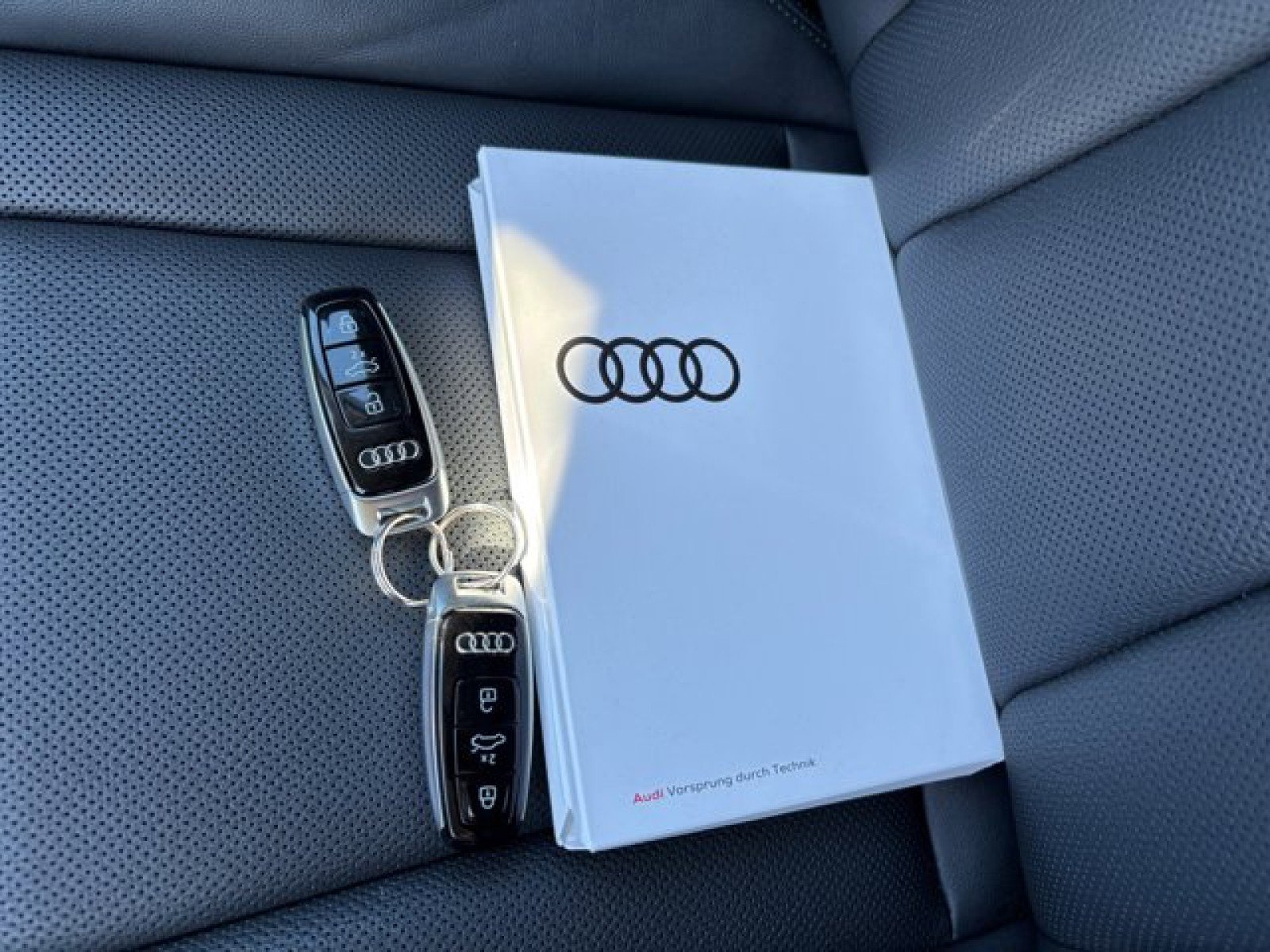Used 2023 Audi Q7 3.0T Prestige w/ Prestige Package image 23