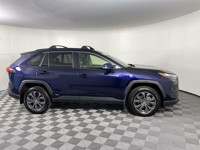 Used 2025 Toyota RAV4 XLE Premium w/ Weather Package AWD/4WD image 10