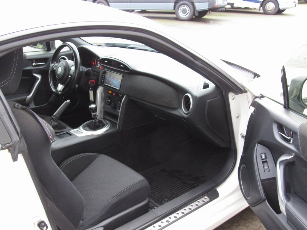 Certified 2017 Toyota 86 image 11