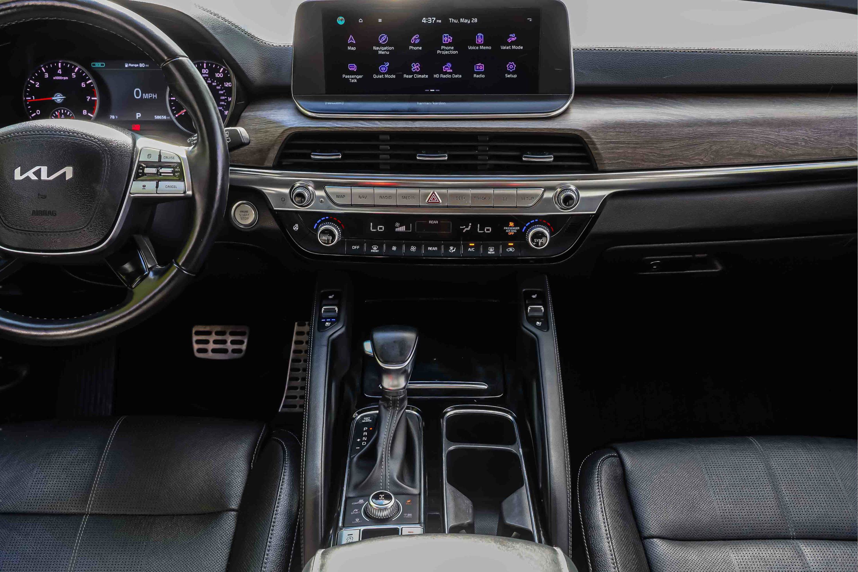 Certified 2022 Kia Telluride SX w/ Nightfall Edition Package AWD/4WD image 10