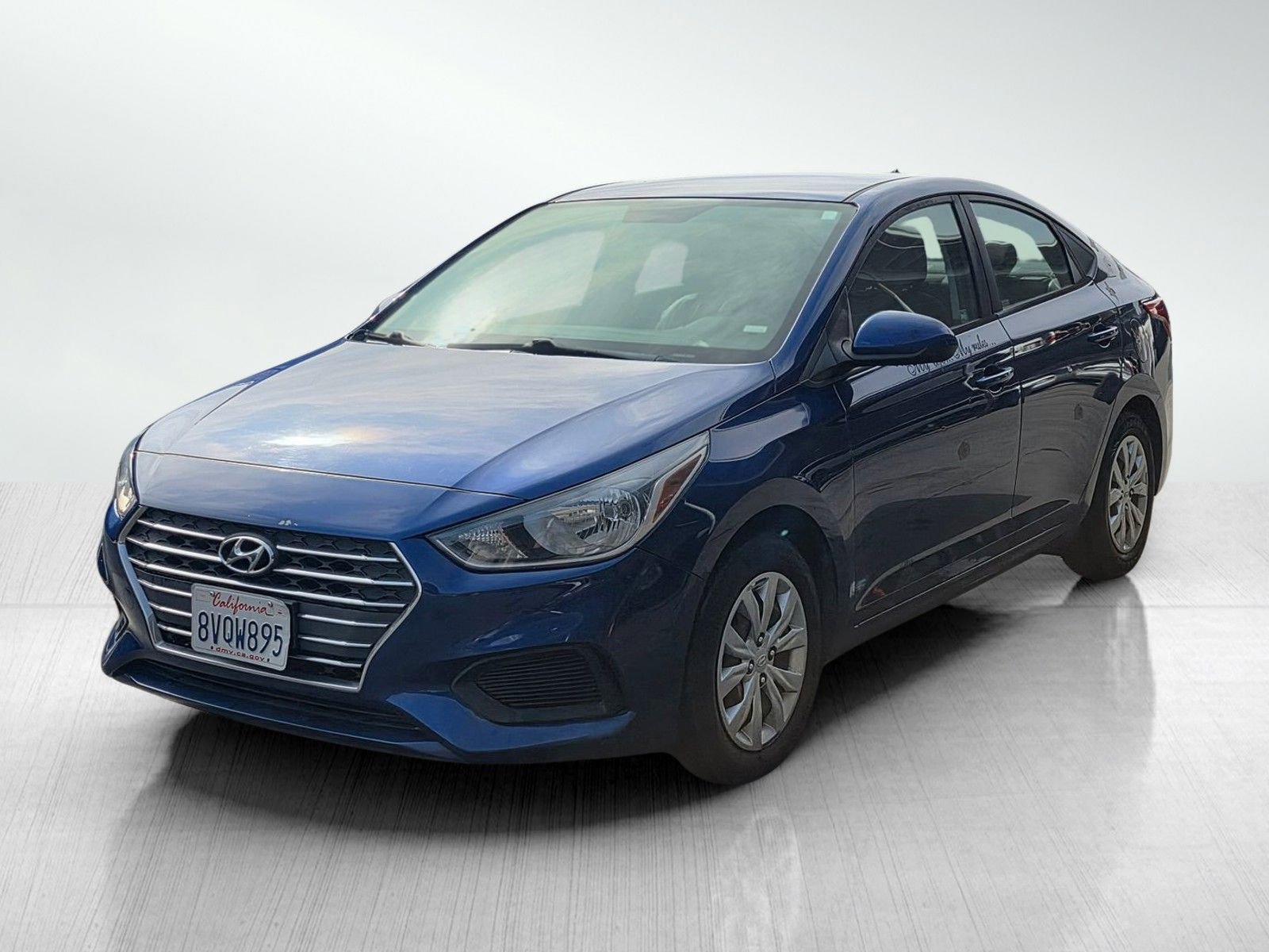 Used 2019 Hyundai Accent SE image 3