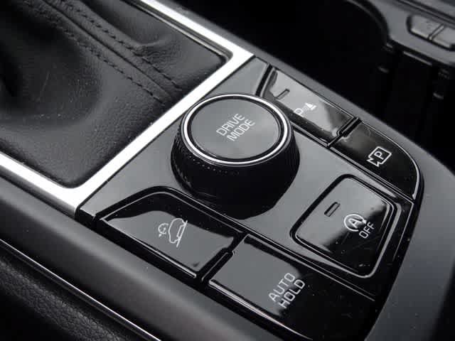 Used 2025 Kia Sportage LX FWD image 15