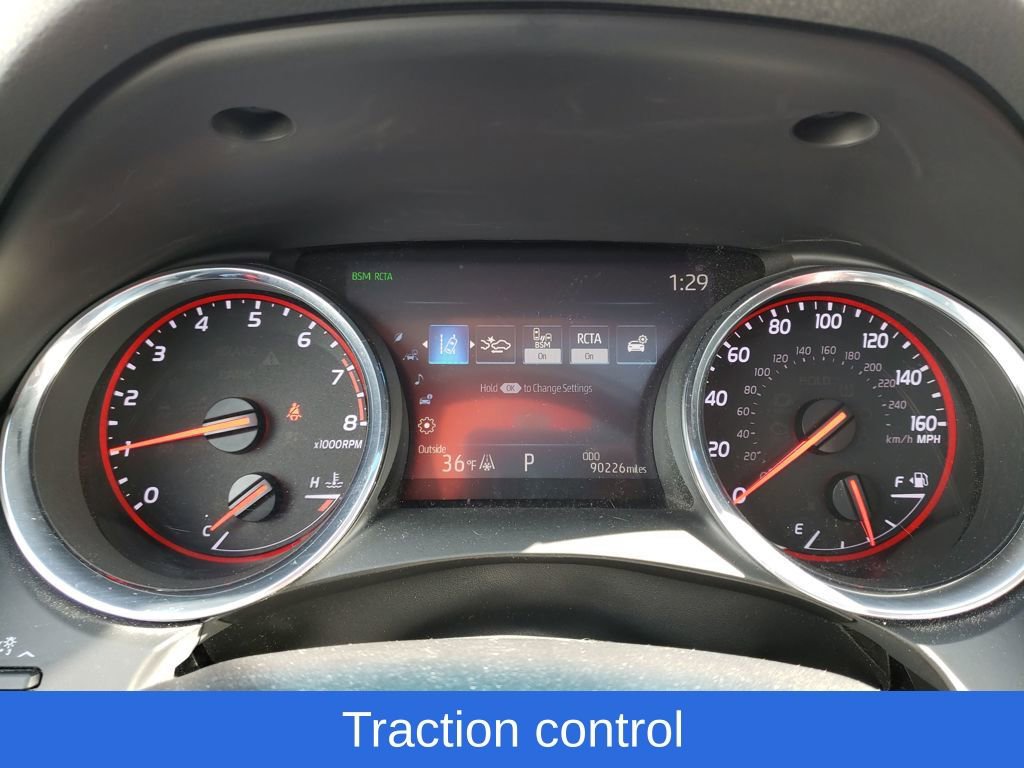 Used 2019 Toyota Camry XSE image 19