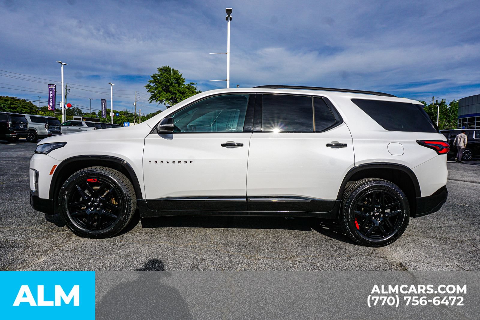 Used 2024 Chevrolet Traverse Premier w/ Redline Edition AWD/4WD image 10
