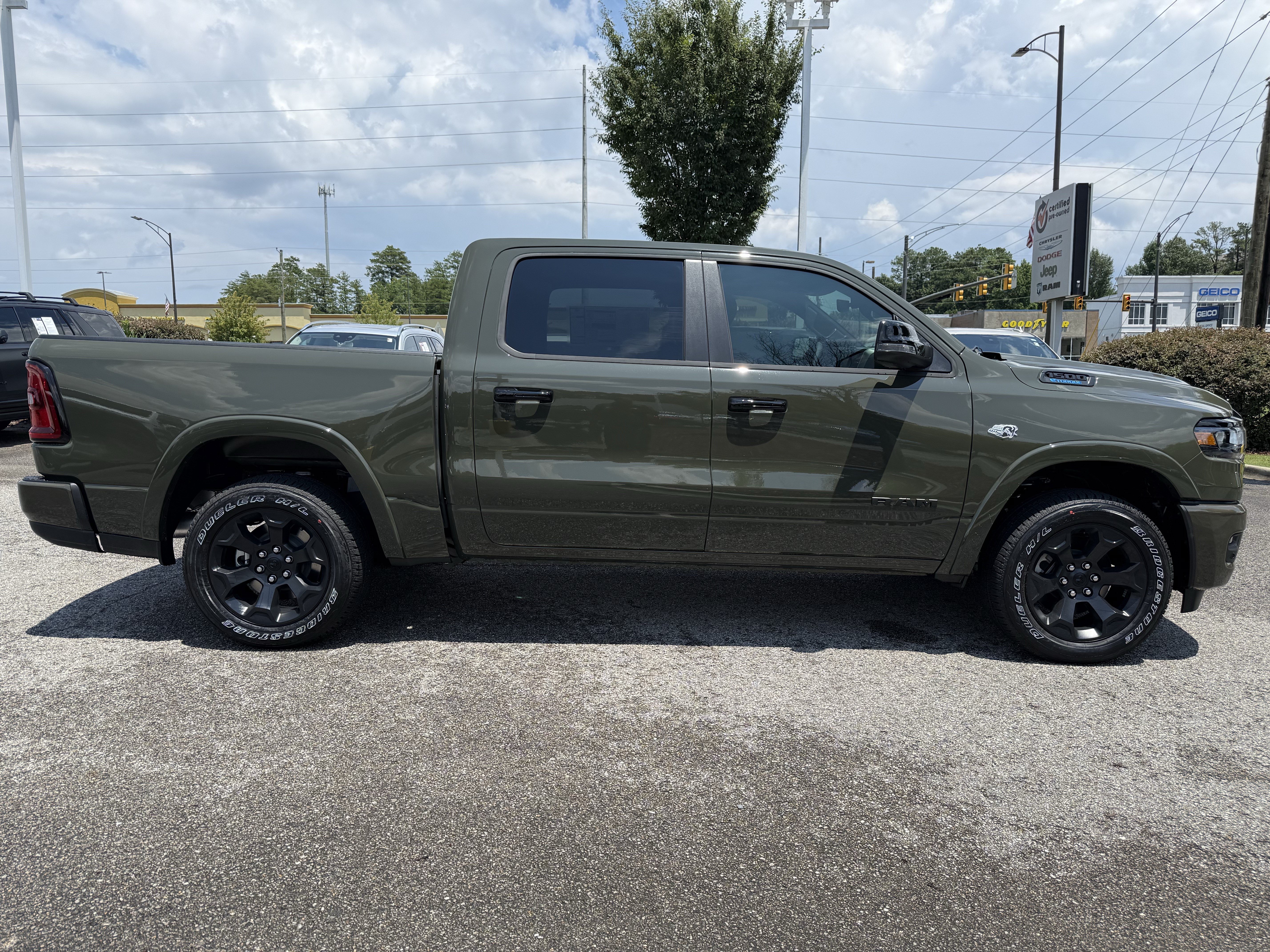 New 2026 RAM 1500 Big Horn AWD/4WD image 11