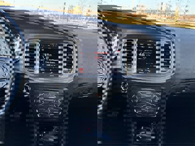 Used 2023 Dodge Charger SXT image 31