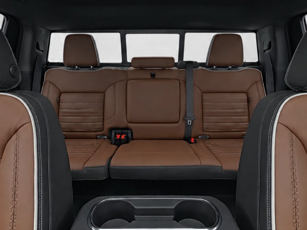 New 2026 GMC Sierra 3500 Denali Ultimate w/ LPO, Black Badging Package AWD/4WD image 22