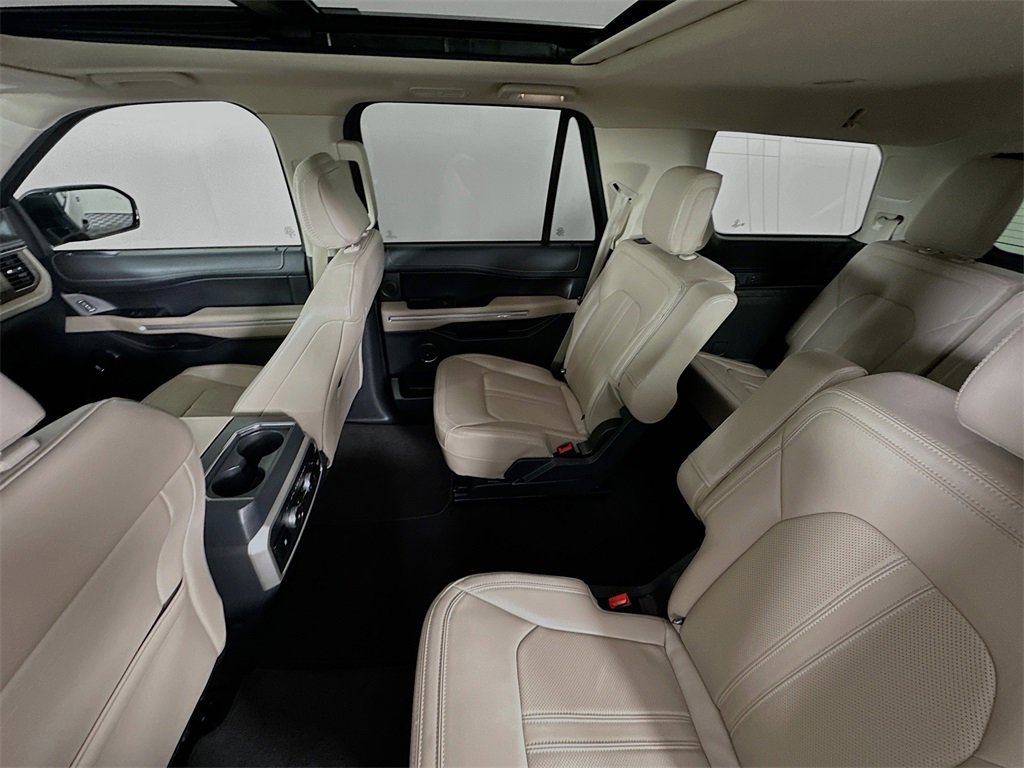 Used 2024 Ford Expedition Limited image 24
