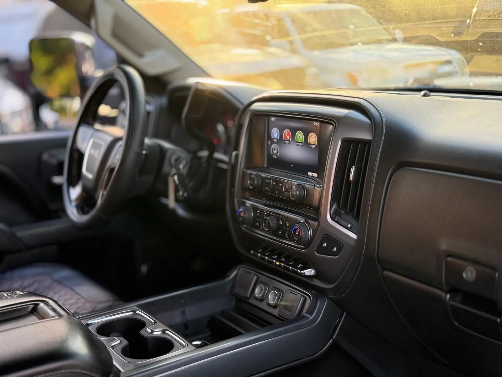 Used 2015 GMC Sierra 2500 SLE w/ All-Terrain HD Package AWD/4WD image 25