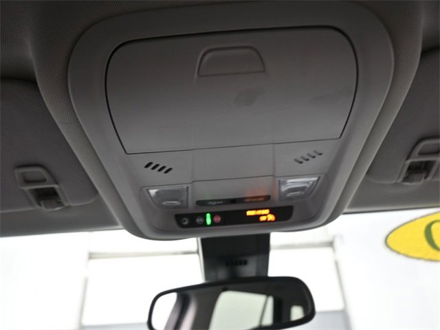 Used 2020 GMC Terrain SLE image 12