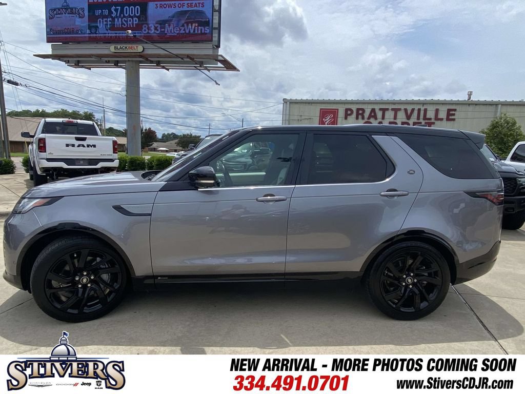 Used 2021 Land Rover Discovery S R-Dynamic AWD/4WD image 39