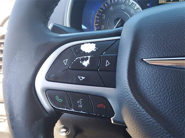 Used 2016 Chrysler 200 Limited w/ Convenience Group image 12