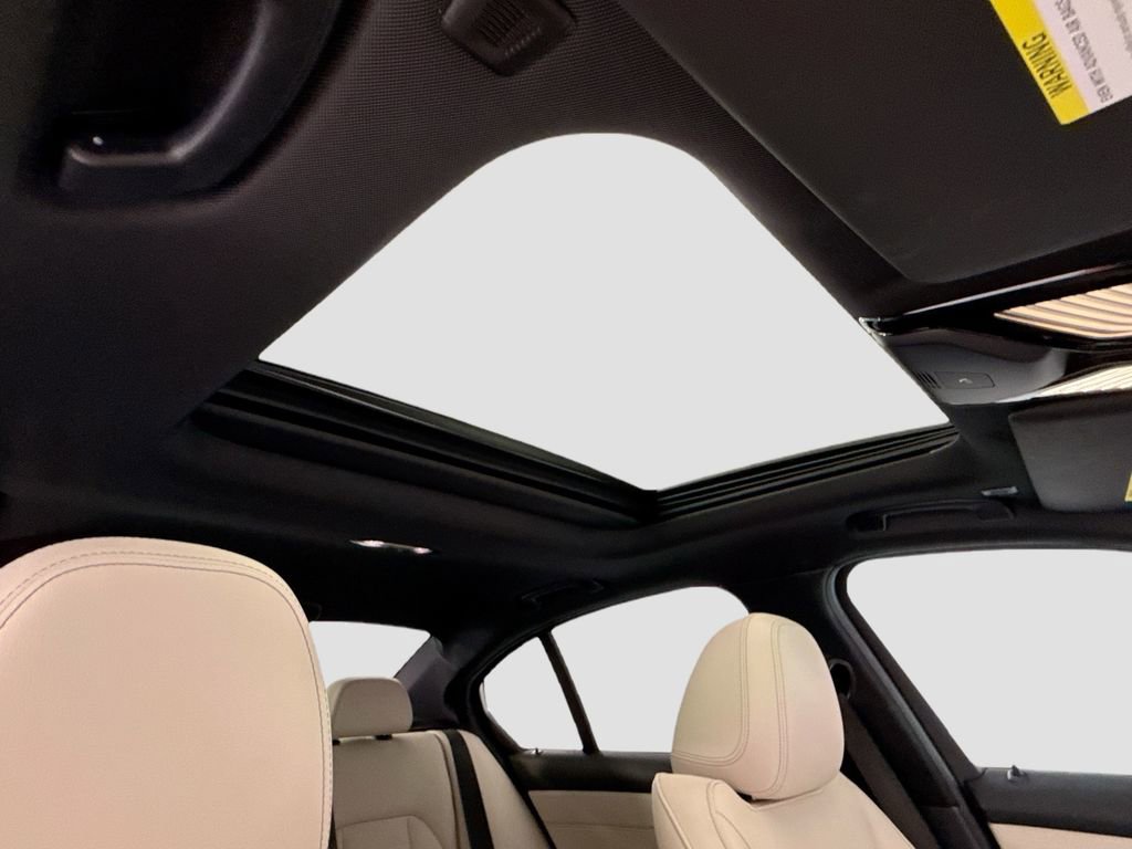 Certified 2023 BMW 330i Sedan w/ Premium Package RWD image 17