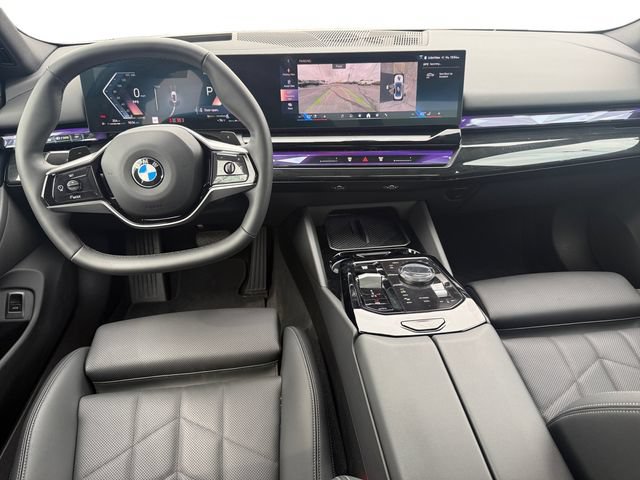 Used 2026 BMW 540i xDrive AWD/4WD image 16