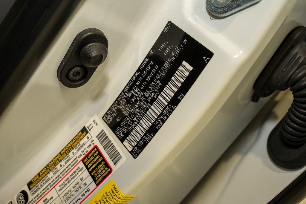 Used 2024 Toyota Highlander XLE image 23