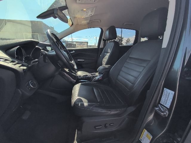 Used 2016 Ford Escape Titanium FWD image 4