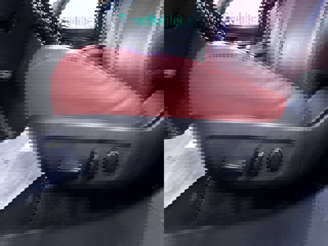 Used 2024 MAZDA MAZDA3 s image 13