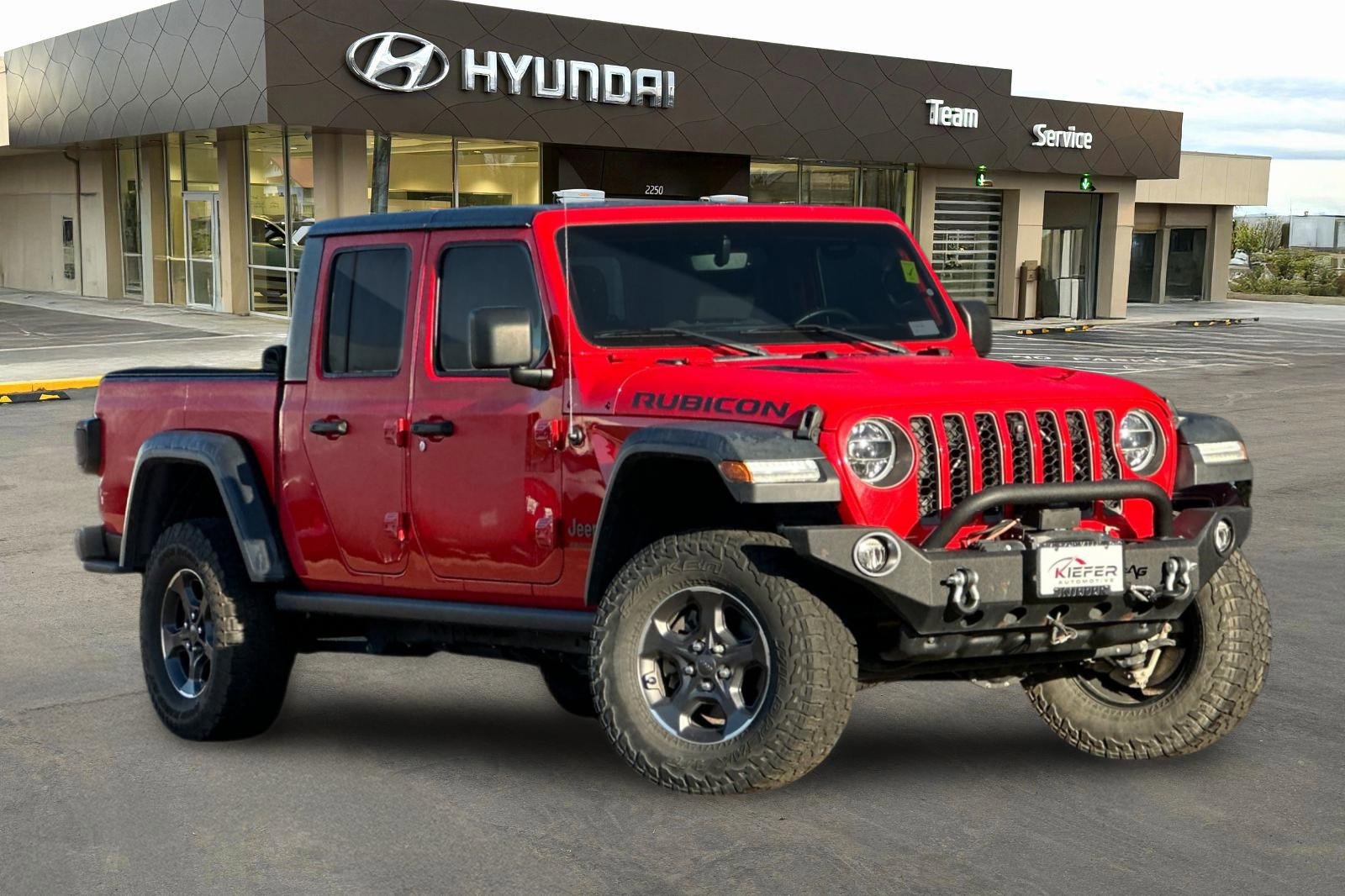 Used 2020 Jeep Gladiator Rubicon image 2