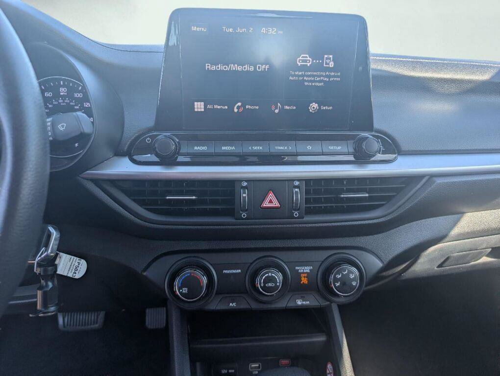 Used 2024 Kia Forte LXS FWD image 33