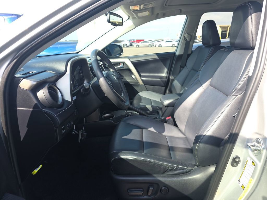 Used 2013 Toyota RAV4 Limited image 11