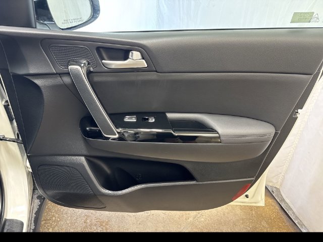 Used 2022 Kia Sportage EX AWD/4WD image 26