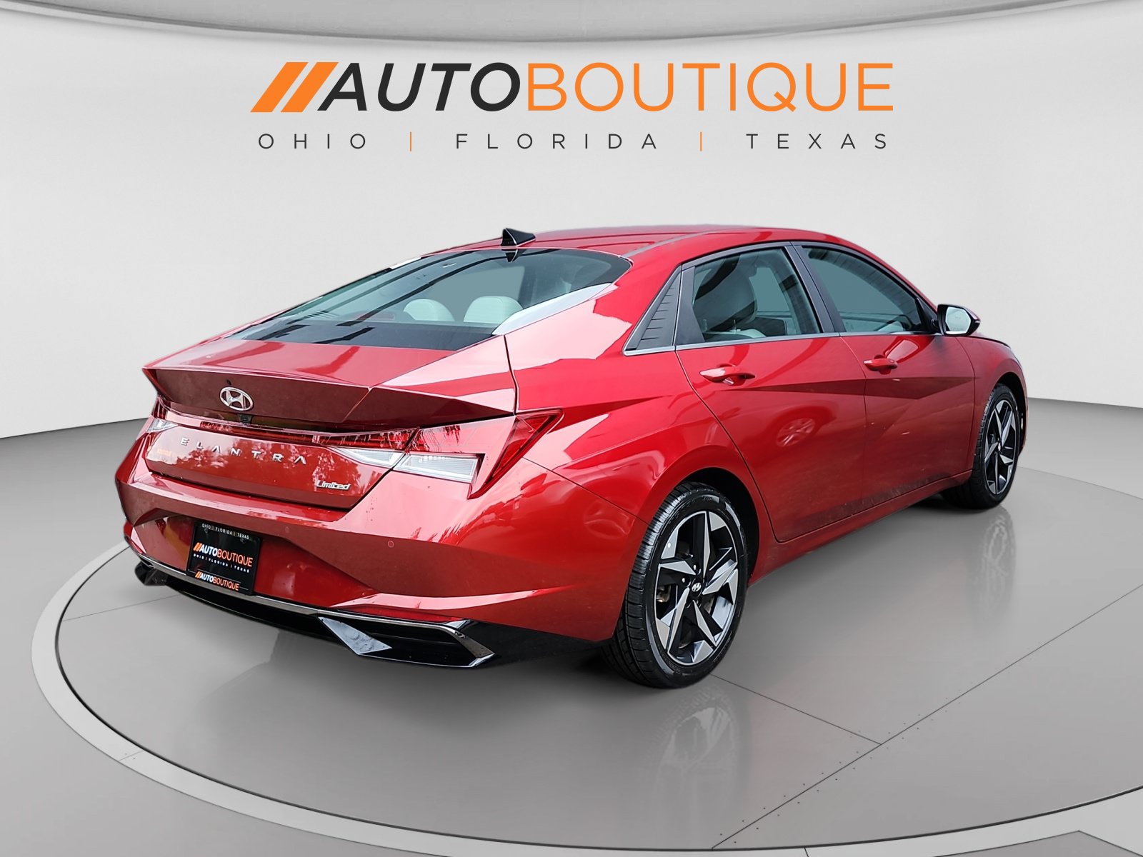 Used 2023 Hyundai Elantra Limited FWD image 5