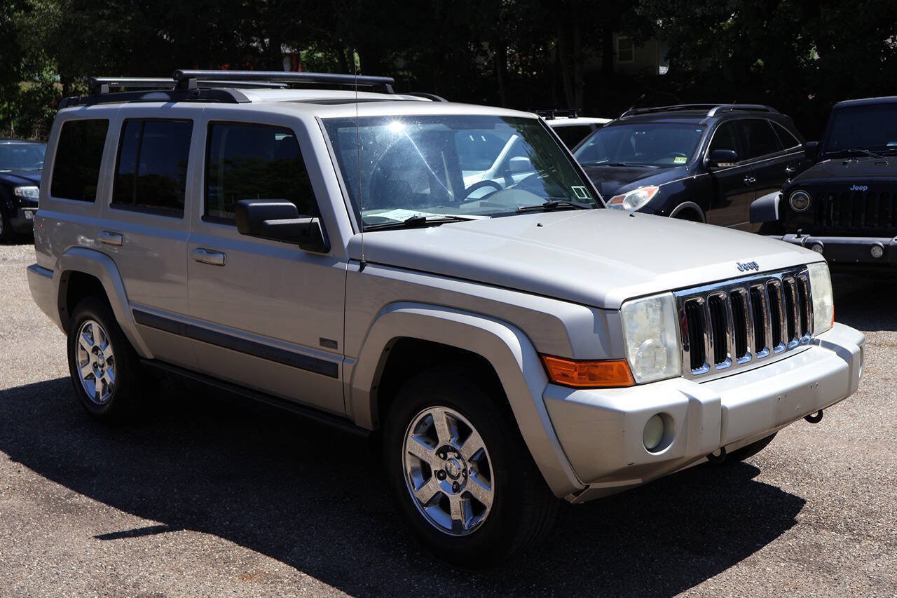 Used 2007 Jeep Commander Sport AWD/4WD image 1