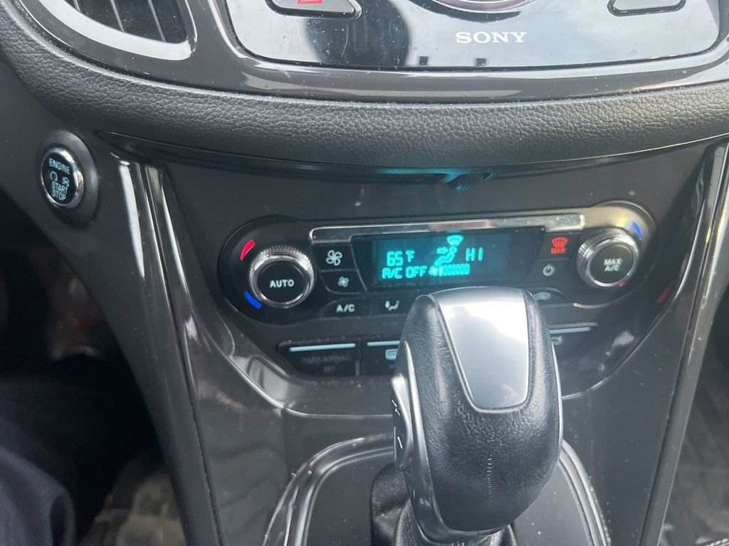Used 2014 Ford Escape Titanium AWD/4WD image 16