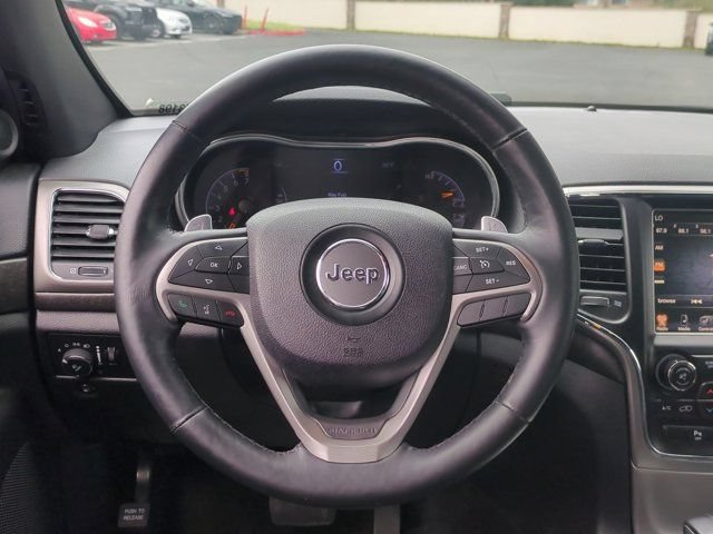 Used 2017 Jeep Grand Cherokee Altitude AWD/4WD image 16