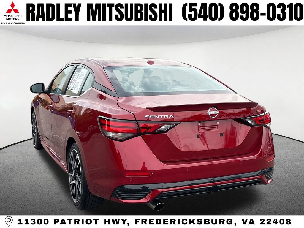 Used 2025 Nissan Sentra SR w/ SR Premium Package FWD image 17