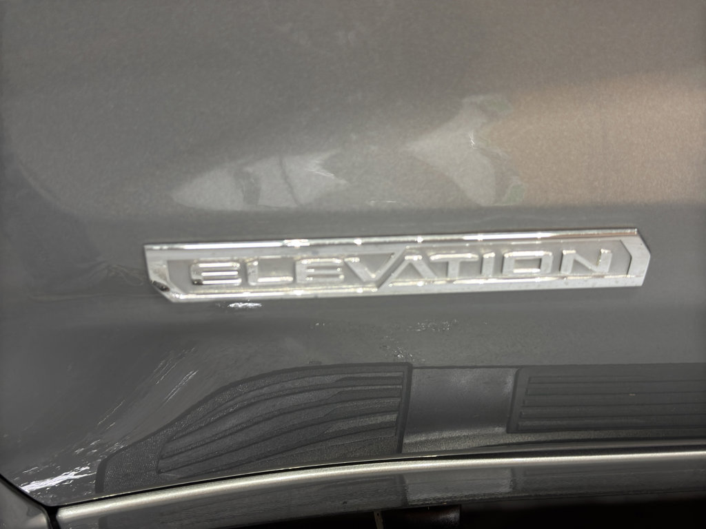 Used 2025 GMC Sierra 1500 Elevation w/ LPO, Elevation Black Package image 13