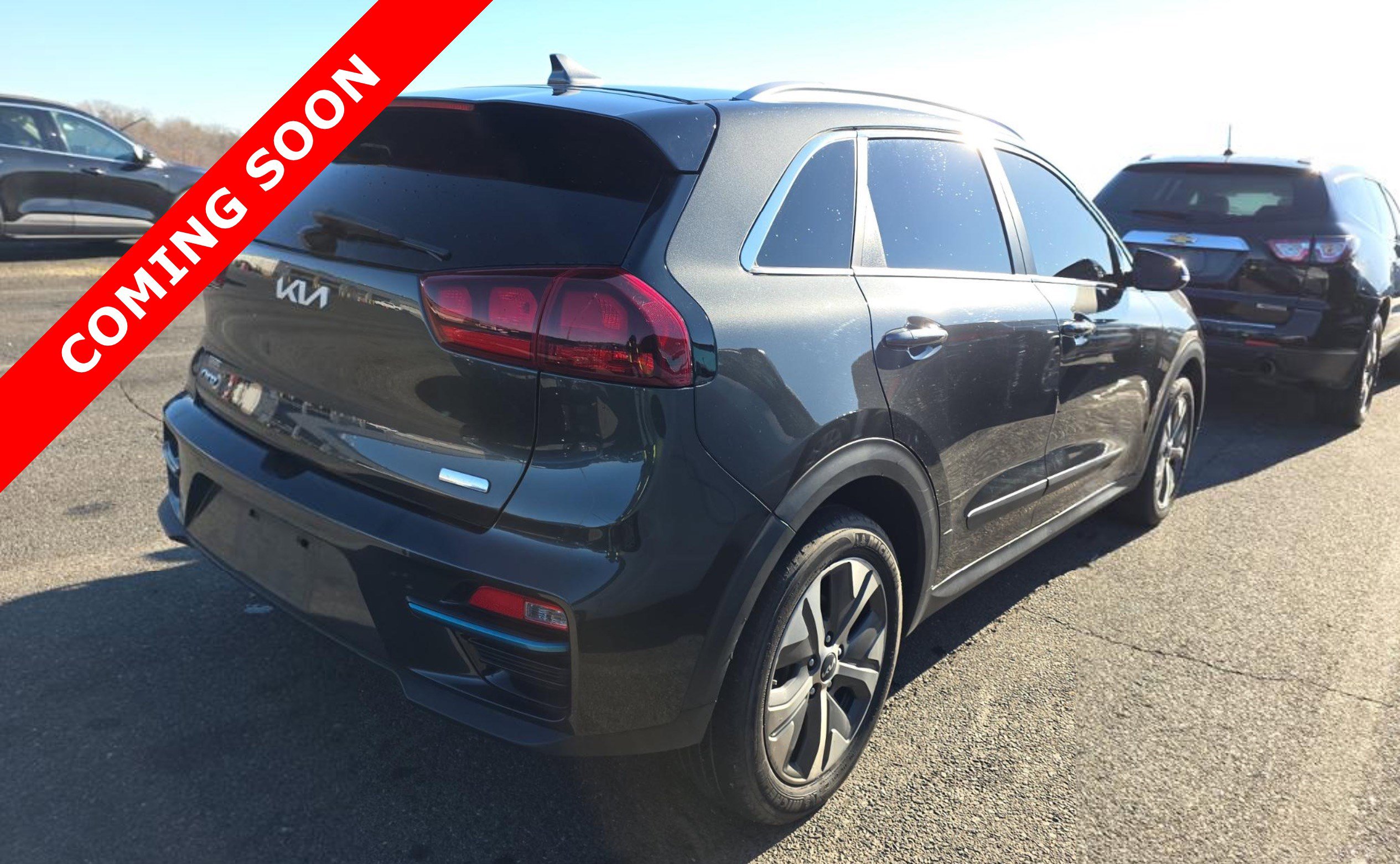 Used 2022 Kia Niro EX w/ Cold Weather Package image 3