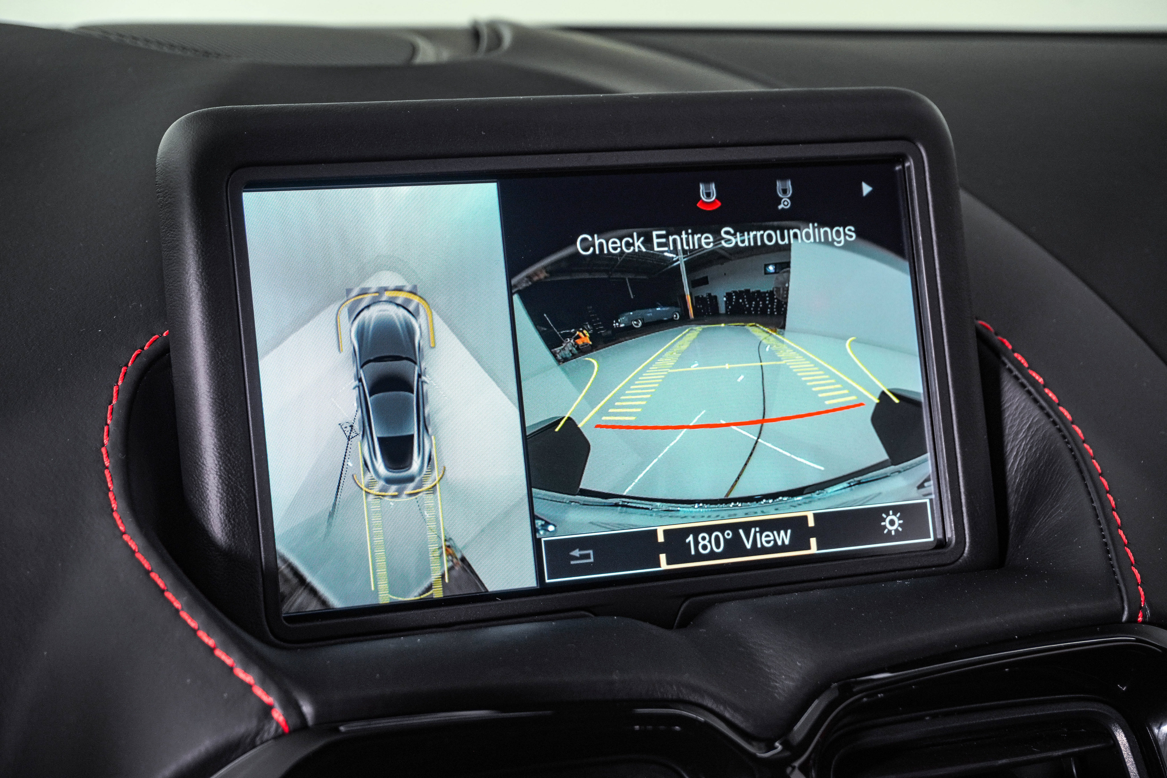 Used 2019 Aston Martin V8 Vantage Coupe RWD image 27