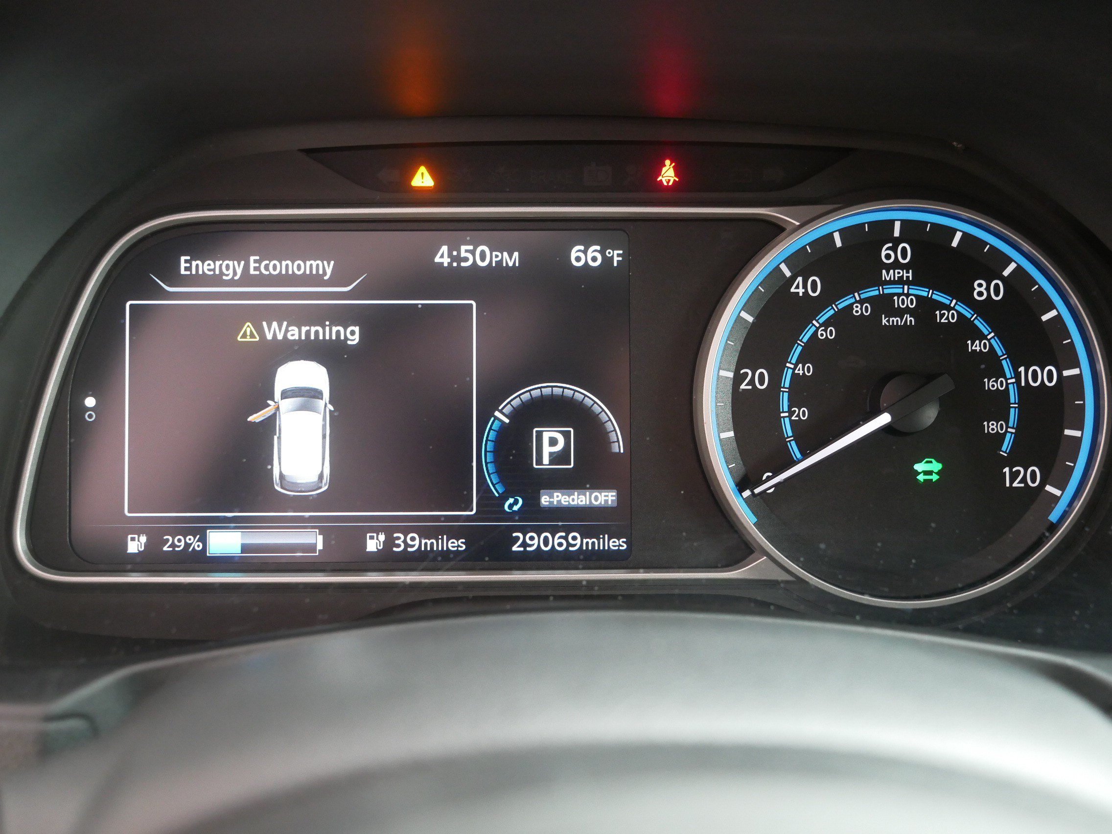 Certified 2021 Nissan Leaf SV FWD image 21