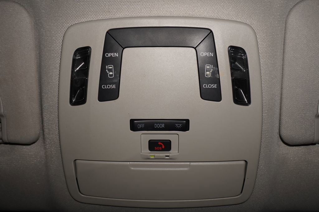 Certified 2022 Toyota Sienna LE image 18