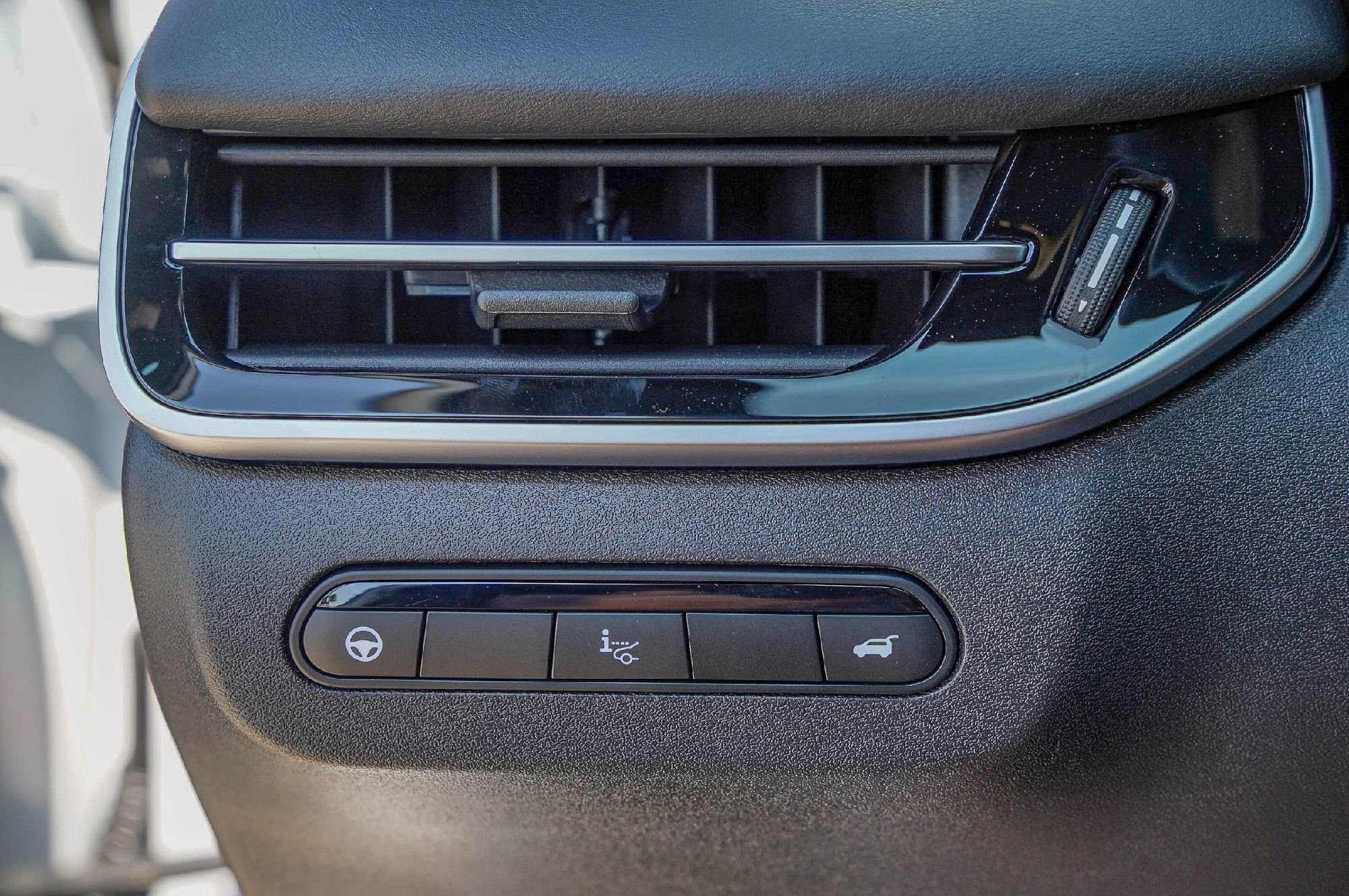 New 2026 INFINITI QX60 Autograph w/ Dark Cargo Package image 17