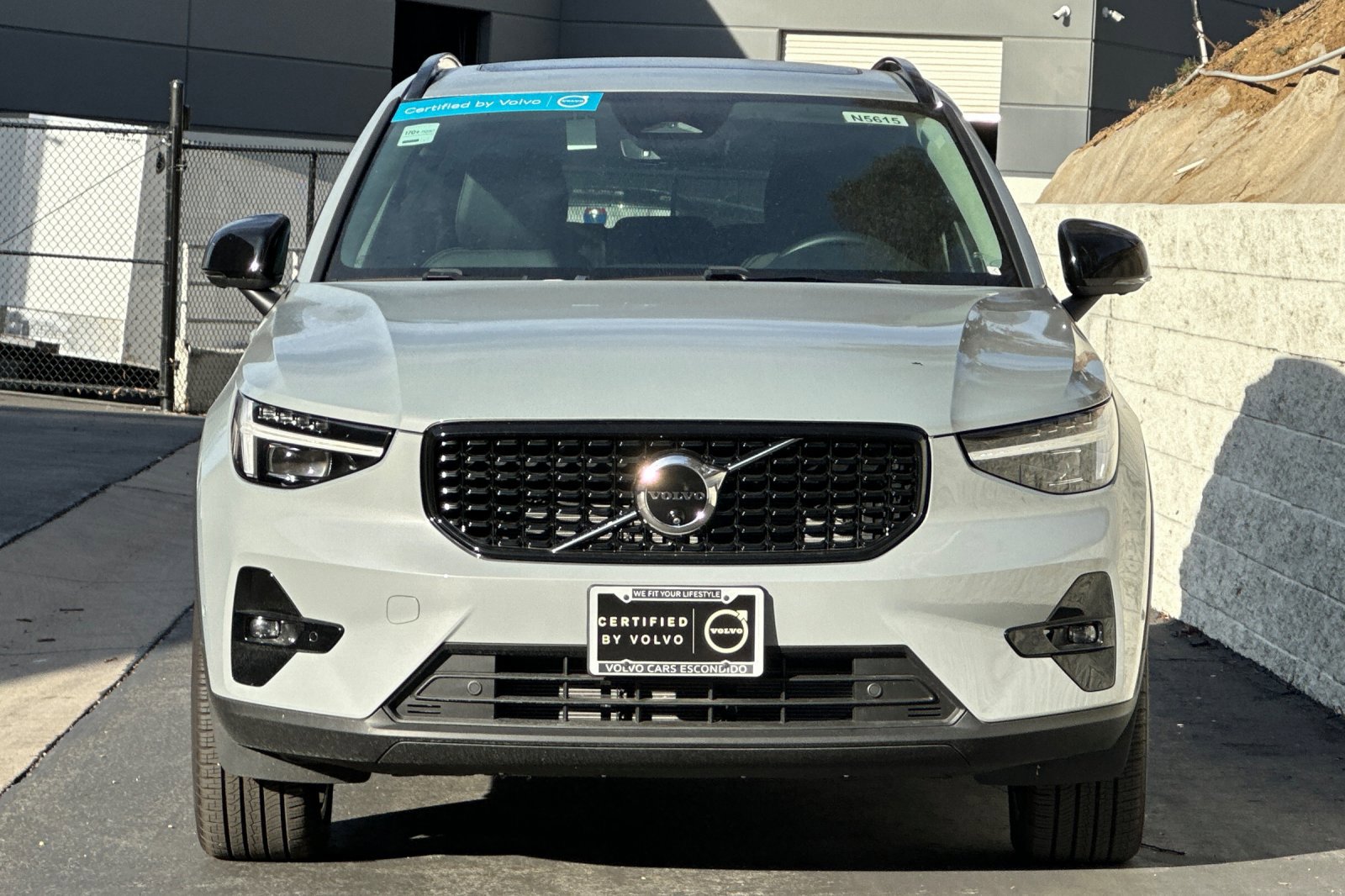 New 2025 Volvo XC40 B5 Plus w/ Climate Package image 9
