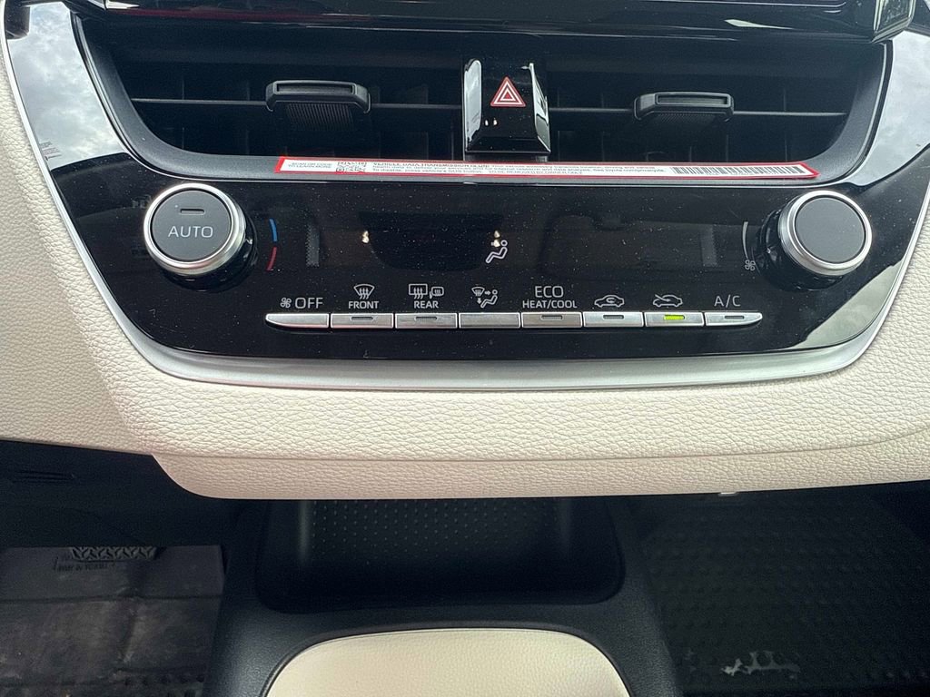 Used 2026 Toyota Corolla LE image 23