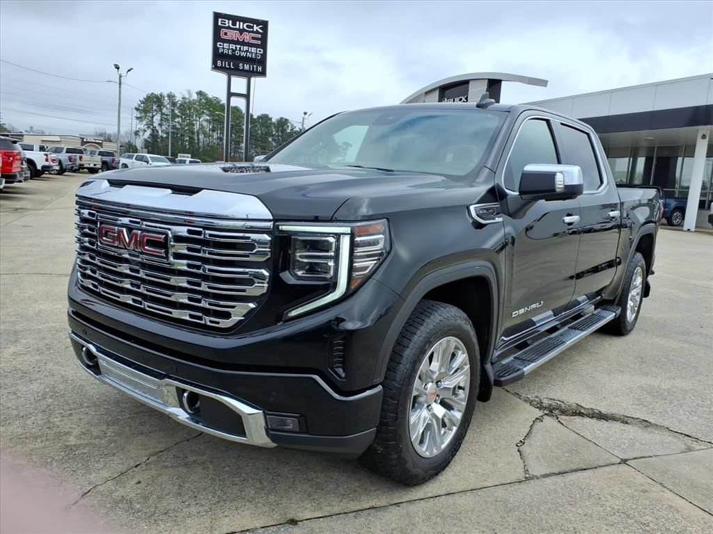 Used 2024 GMC Sierra 1500 Denali AWD/4WD image 3