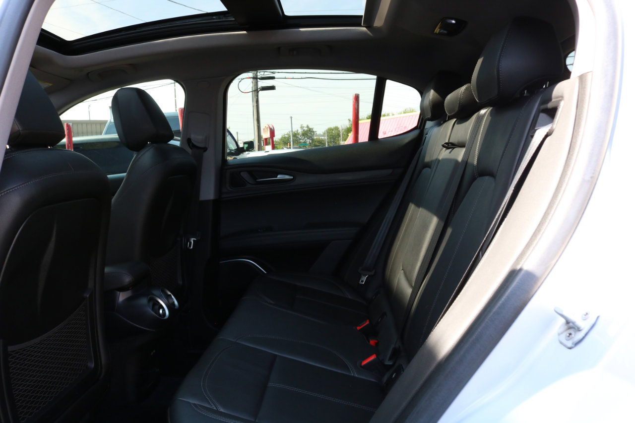Used 2020 Alfa Romeo Stelvio Ti w/ Active Blind Spot Package image 40