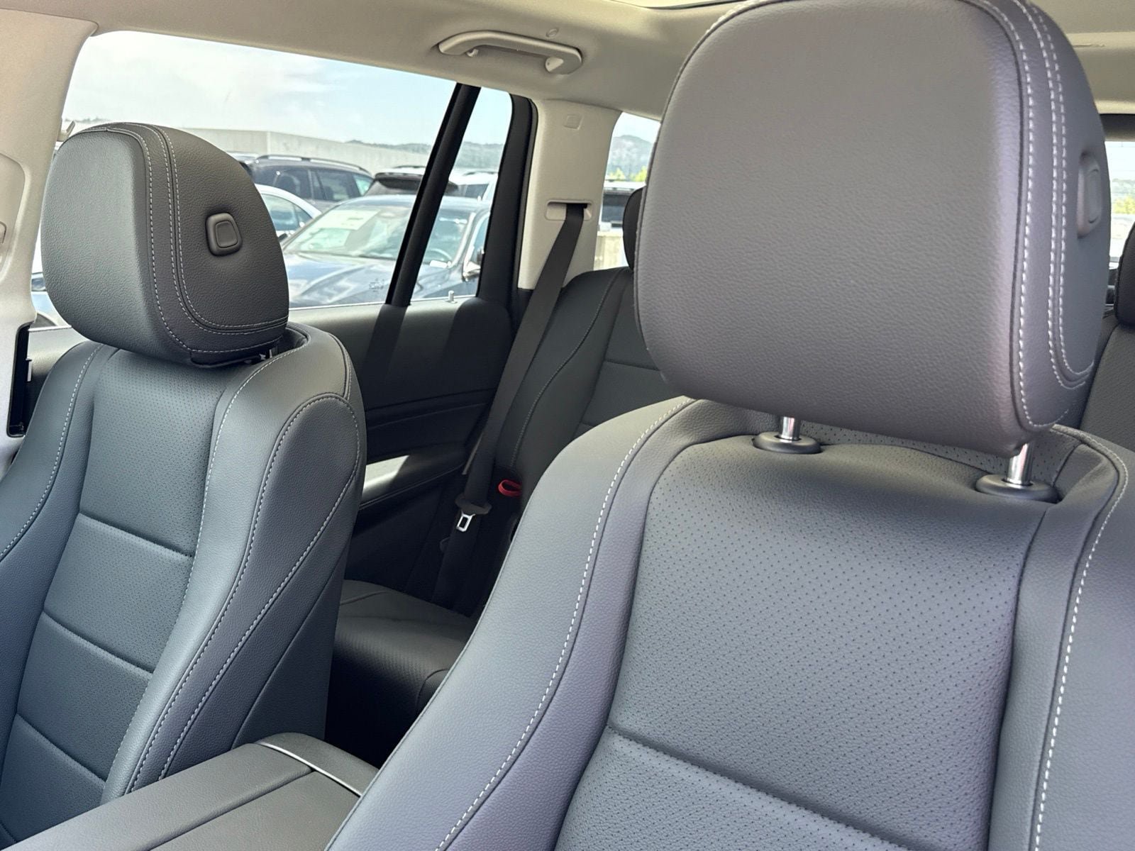 New 2026 Mercedes-Benz GLS 450 4MATIC image 22